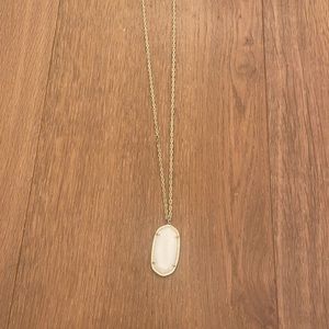 Kendra Scott necklace